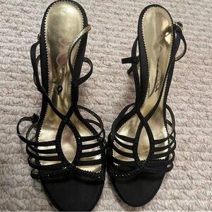 Nina Pumps